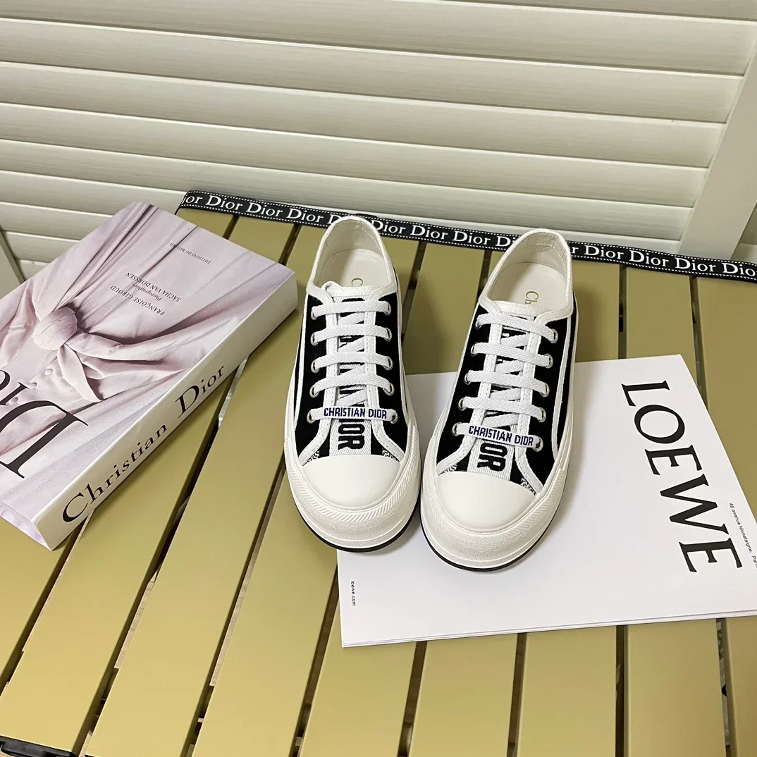 Dior Dior Lady Dior Black/White Canvas Sneakers Black - 1