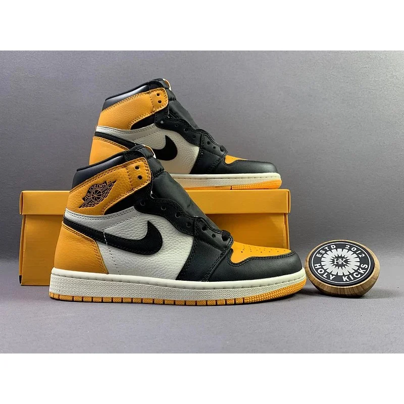 Jordan Nike Air Jordan 1 High 'Black Yellow' Sneakers Black - 1