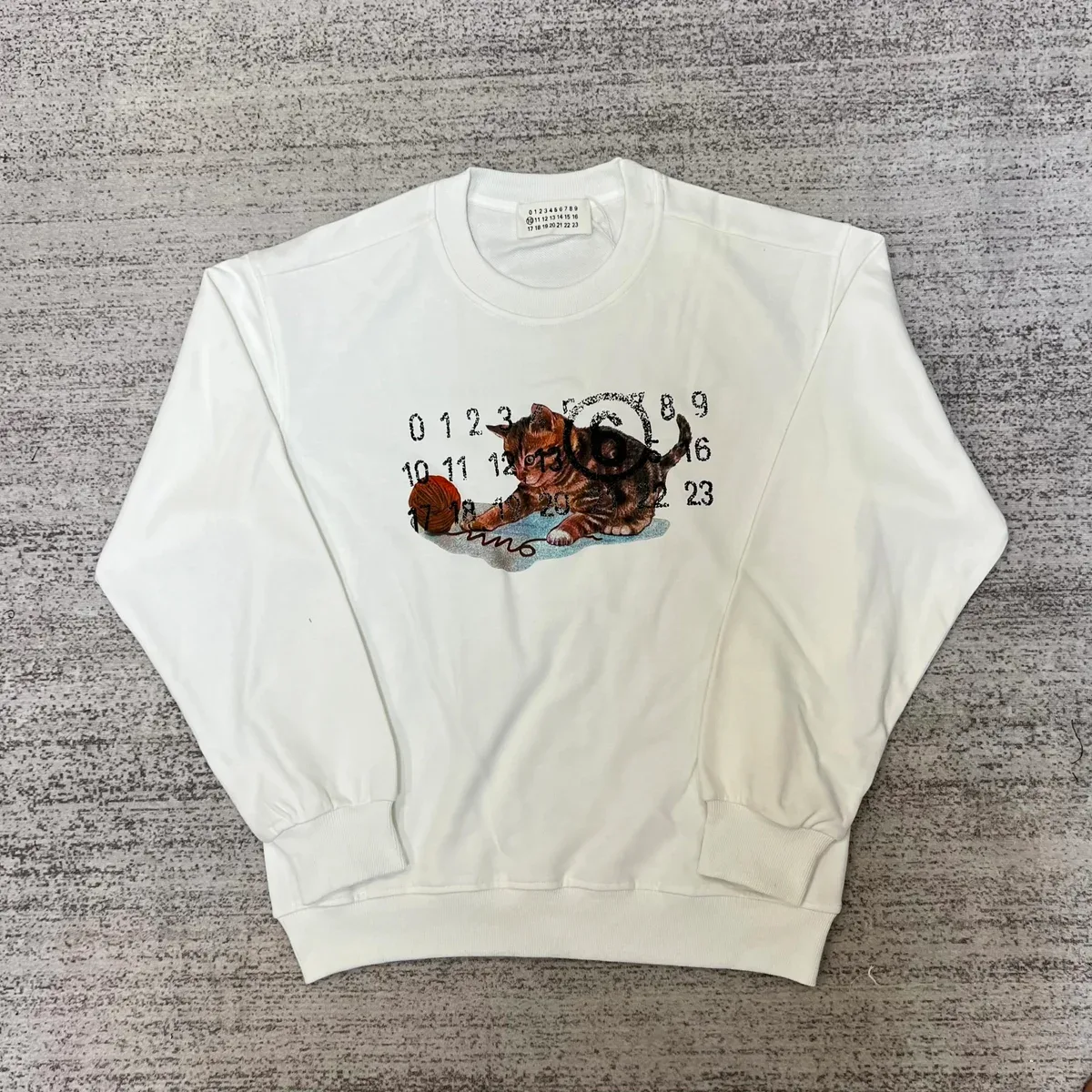 Maison Margiela Maison Margiela Replica Cat Print Crewneck Sweatshirt White - 1