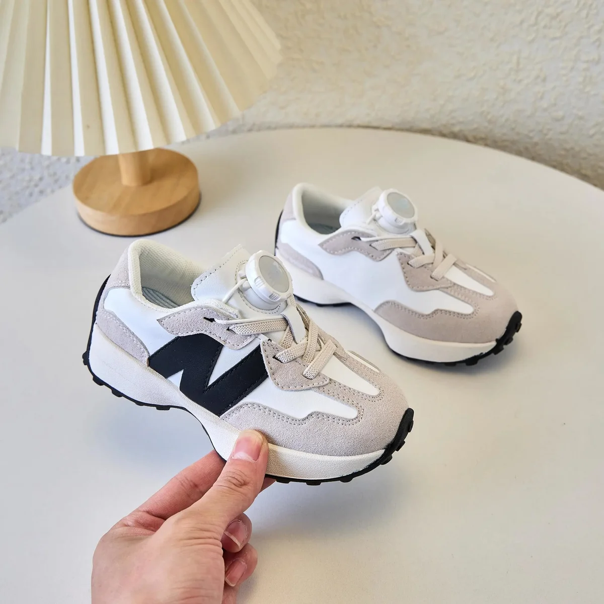 New Balance New Balance 574 White/Black Sneakers White - 1