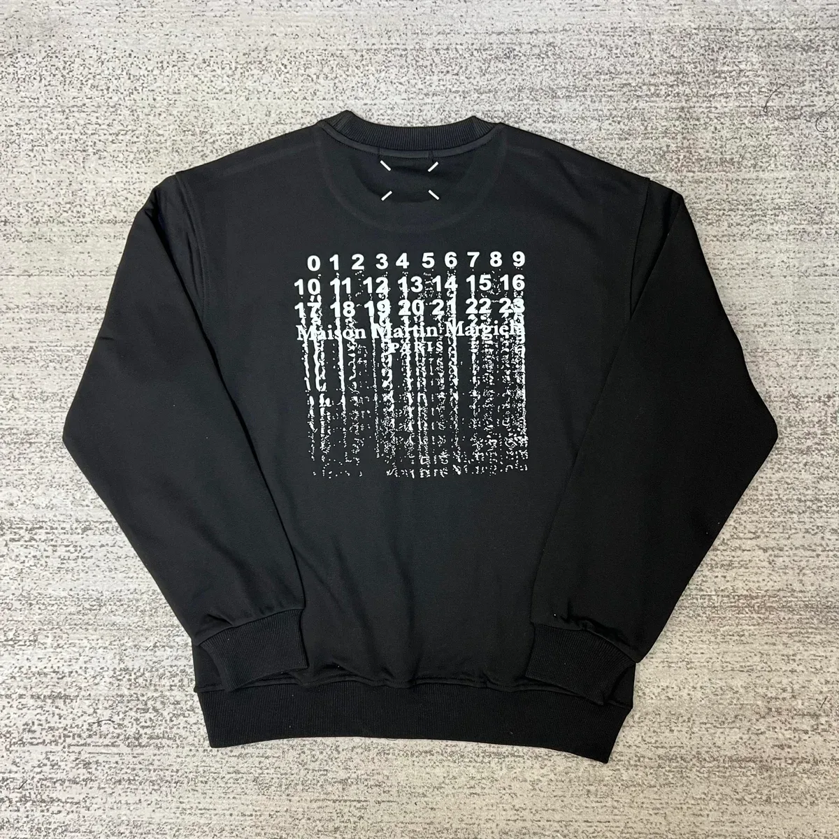 Maison Margiela Maison Margiela Black Maison Martin Margiela Sweatshirt Black - 1