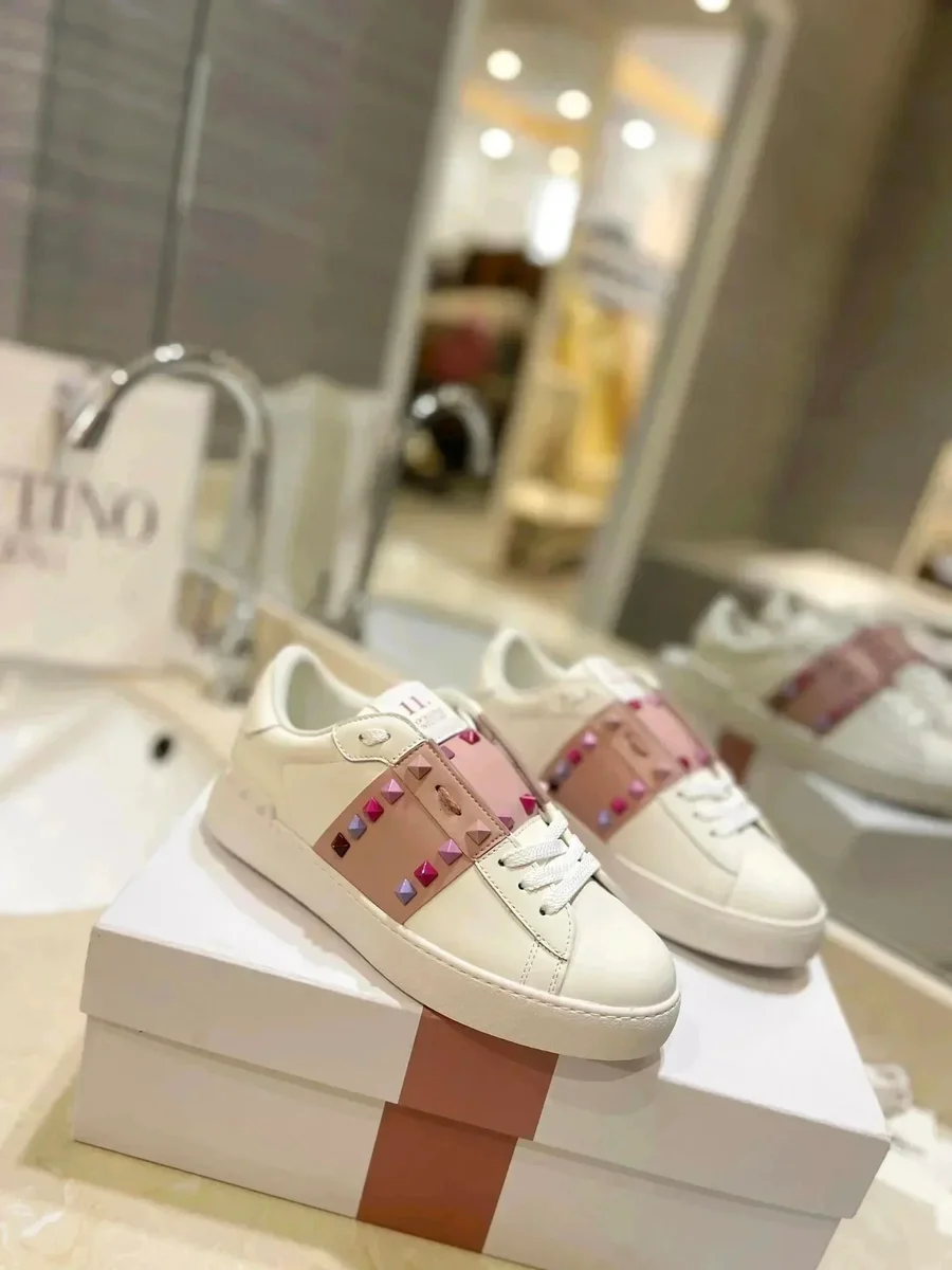 Valentino Valentino Rockstud White/Pink Sneakers White - 1