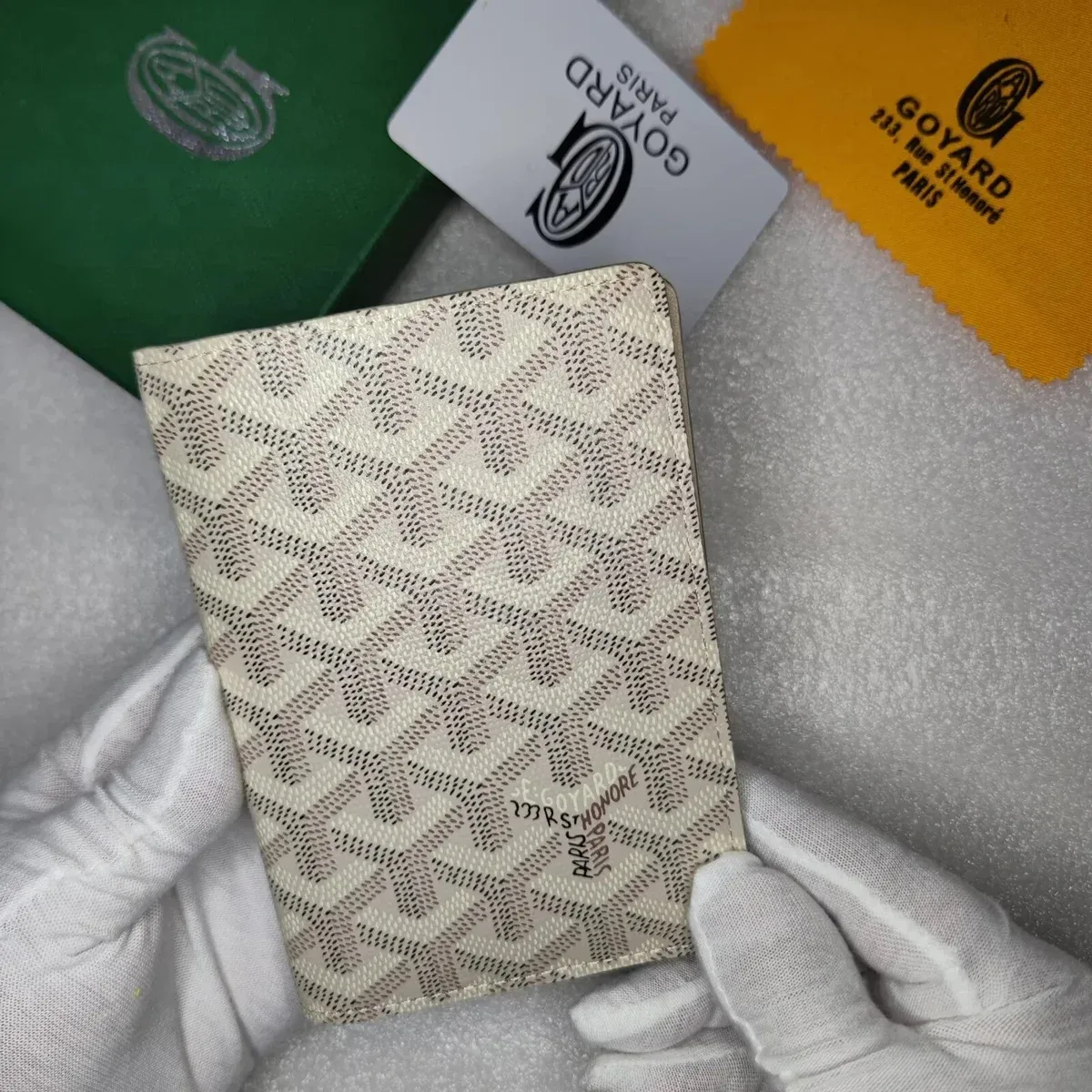 Goyard Goyard Passport Holder Beige Monogram Travel Accessory Beige - 1