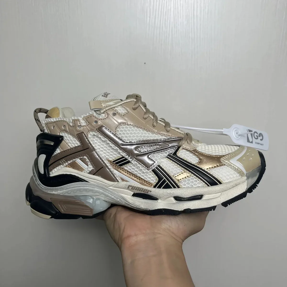 Balenciaga Balenciaga Triple S Runner Gold/Silver/White Sneakers Gold - 1