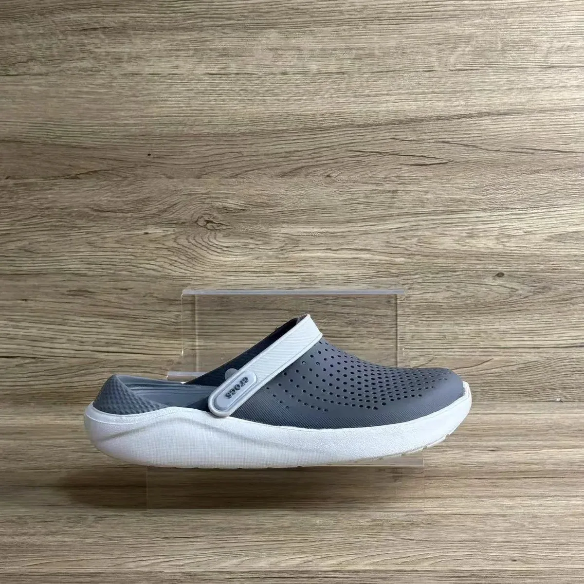 Crocs Crocs LiteRide Clog Croqgrog Grey/White Sandals Grey - 1