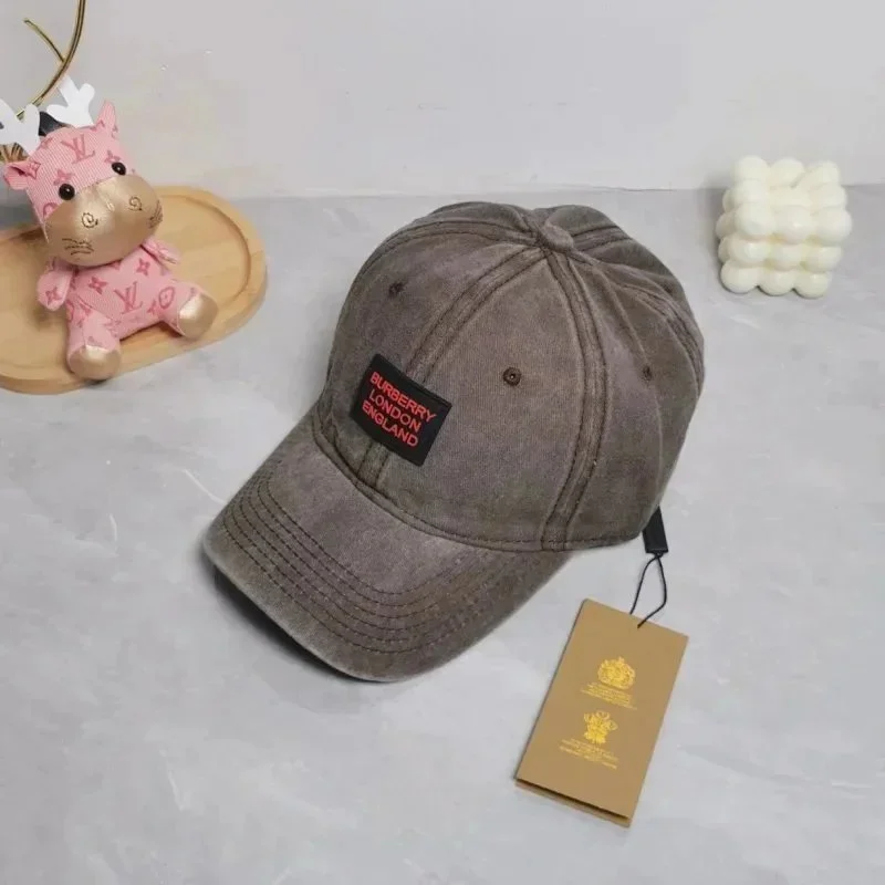 Burberry Burberry London England TH10 Brown Cap Brown - 1