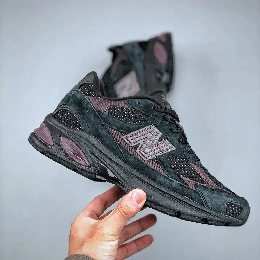 New Balance New Balance 990v6 Dark Green/Plum Sneakers Green - 1