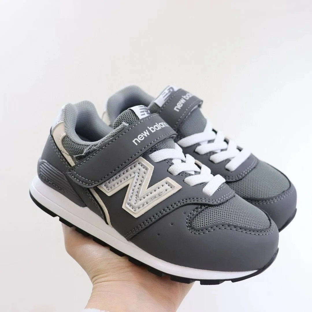 New Balance New Balance 990v1 Grey/White Sneakers Grey - 1