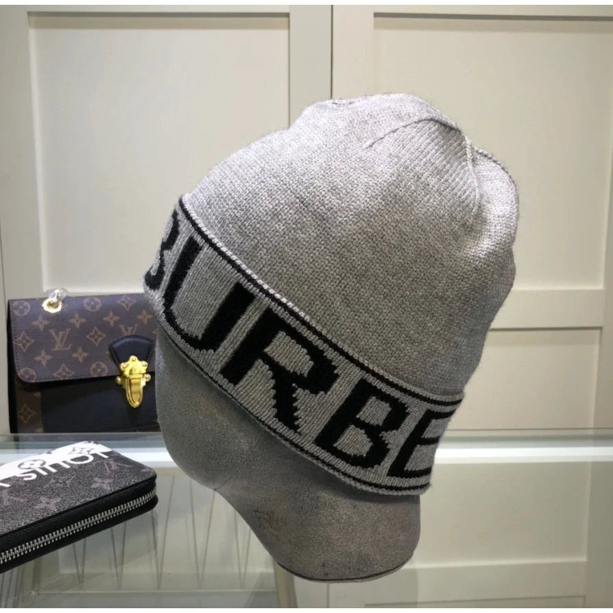 Burberry Burberry Grey Logo Beanie Hat Grey - 1