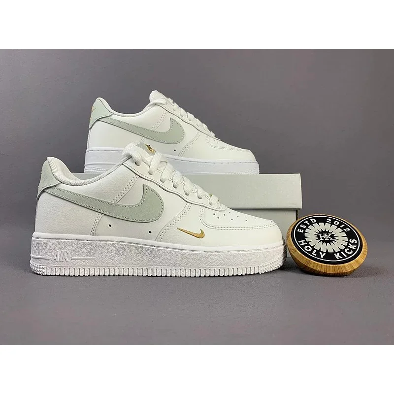 Nike Nike Air Force 1 White/Green Gold Sneakers White - 1