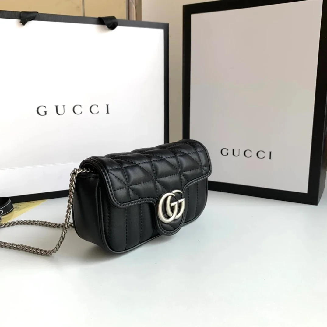 Gucci Gucci GG Marmont Black Quilted Chain Bag Black - 1