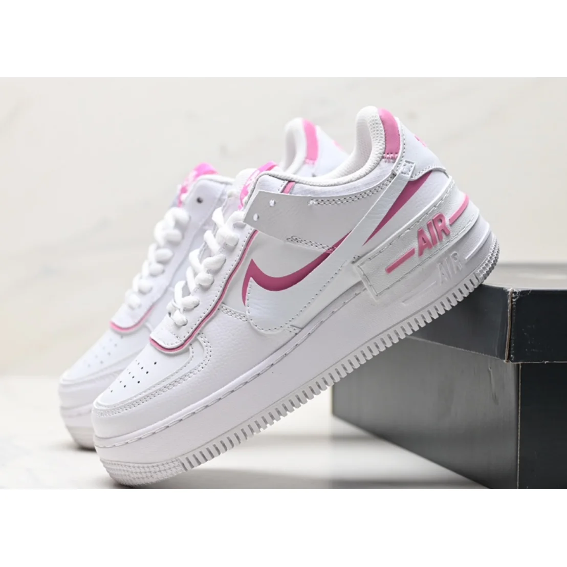 Nike Nike Air Force 1 White/Pink Sneakers White - 1
