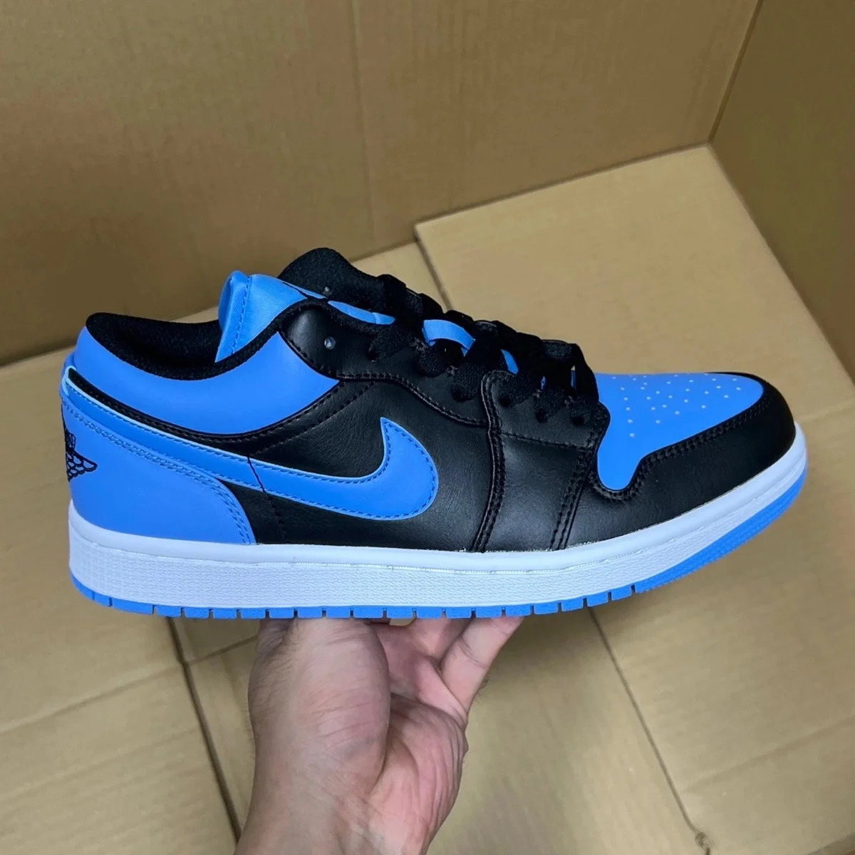 Jordan Nike Air Jordan 1 Low University Blue Black Sneakers Blue - 1