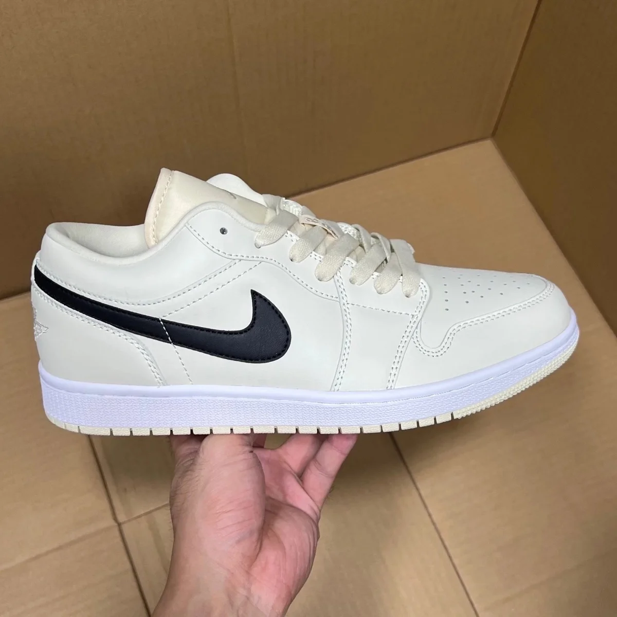 Jordan Nike Air Jordan 1 Low Sail/Black Sneakers White - 1