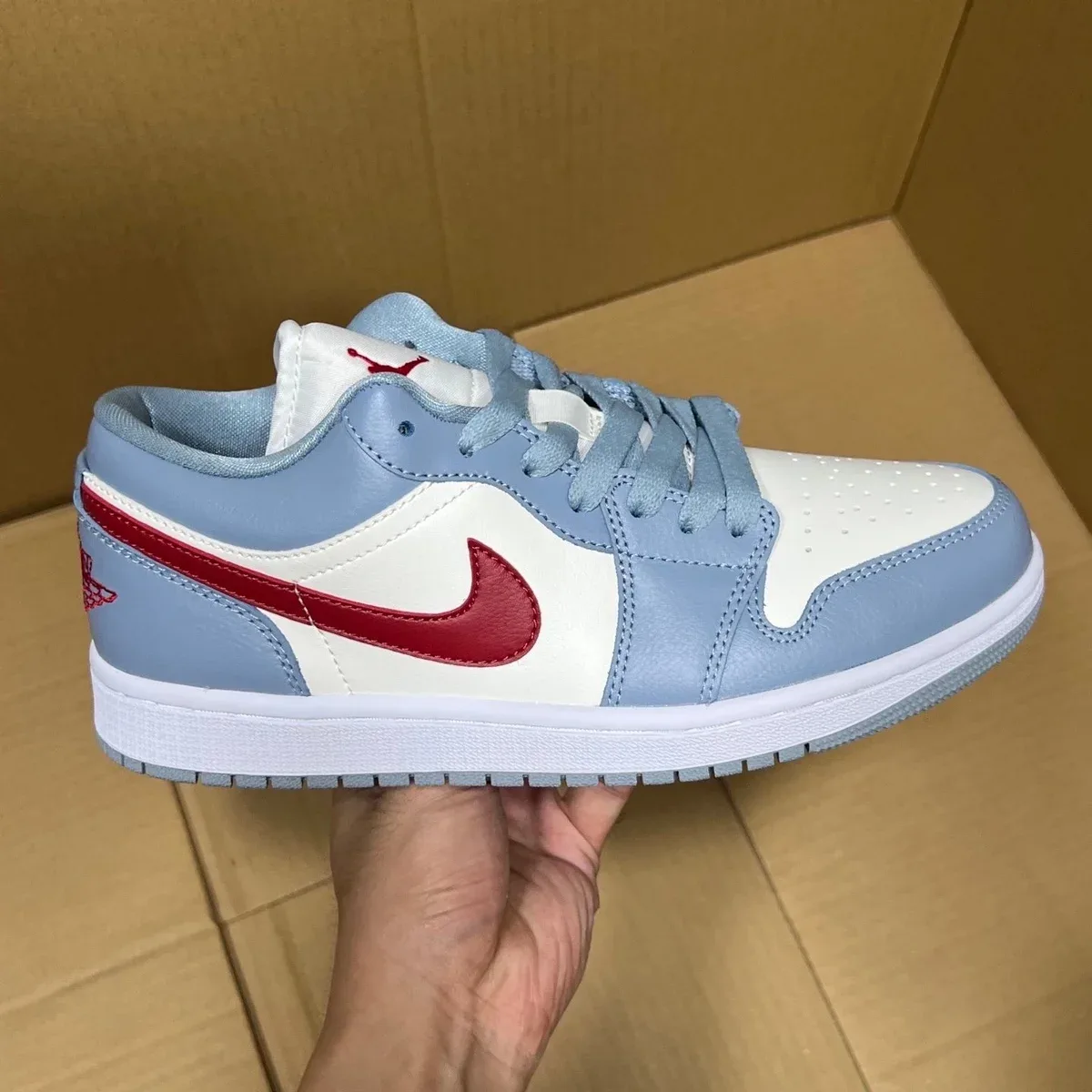 Jordan Nike Air Jordan 1 Low Sail/University Red Sneakers Blue - 1