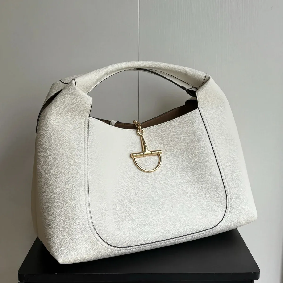 Gucci Gucci GG Marmont White Leather Handbag White - 1