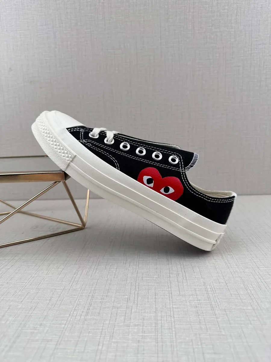 Comme des Garçons Comme des Garçons Play CDG Heart Black Sneakers Black - 1
