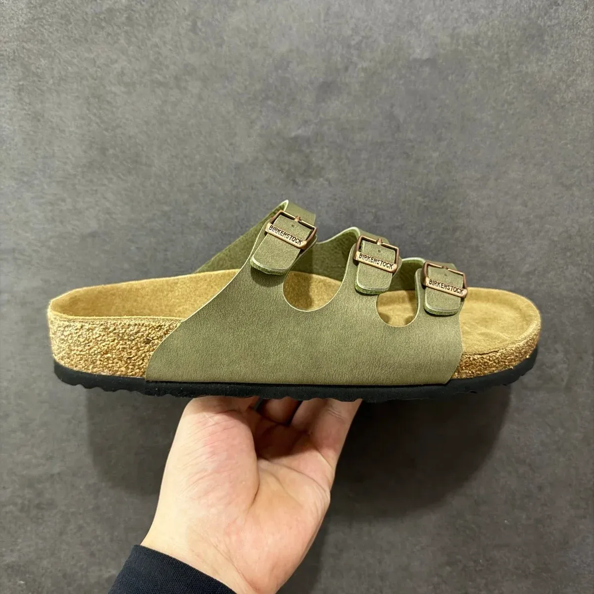 Birkenstock Birkenstock Arizona Olive Green Sandals Green - 1