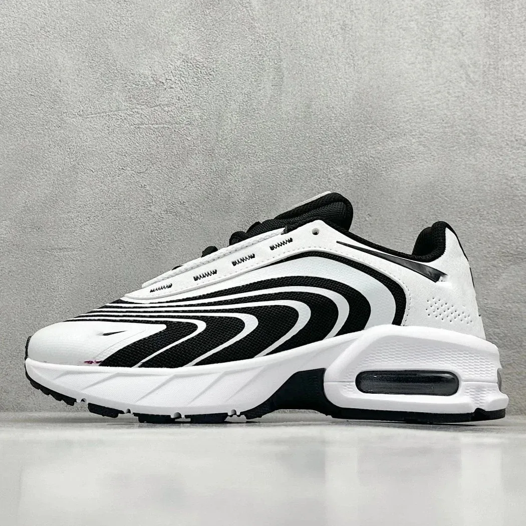 Nike Nike Air Max 270 Black/White Sneakers Black - 1