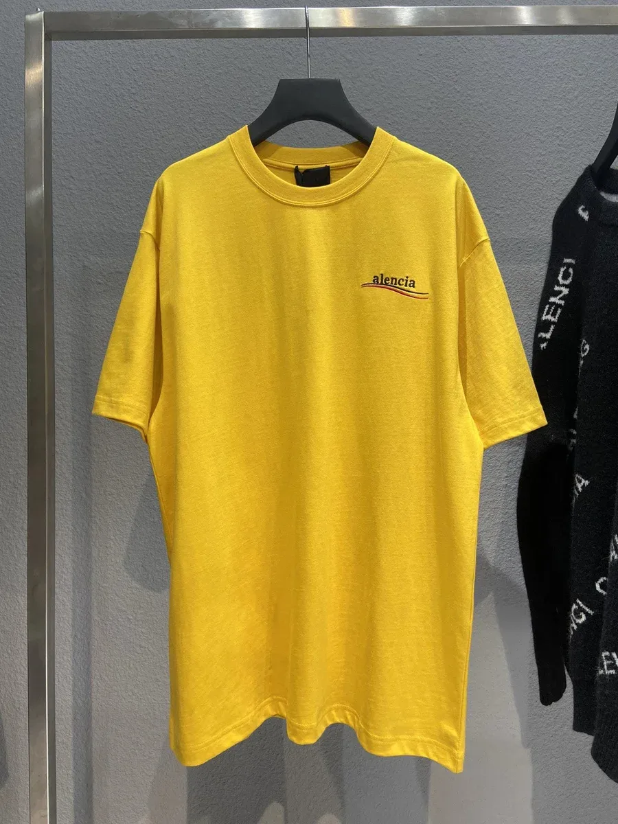 Balenciaga Balenciaga Alencia Yellow Oversized T-Shirt Yellow - 1