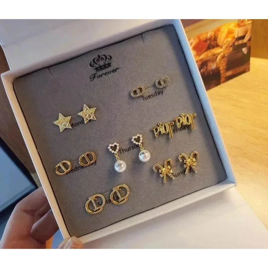 Dior Dior Lady Dior Gold Star & Bow Earrings Set Gold - 1