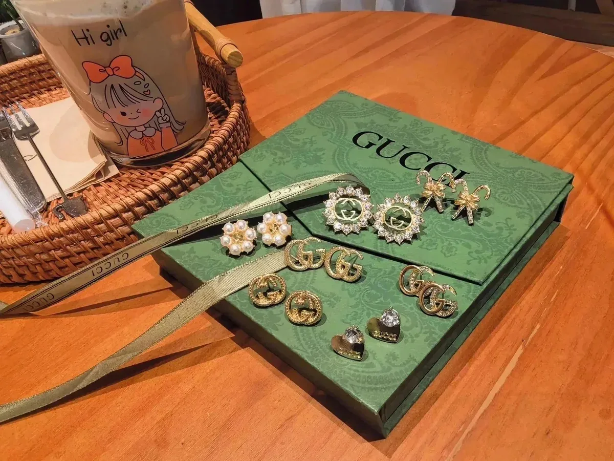 Gucci Gucci GG Marmont Gold & Pearl Earrings Set Gold - 1