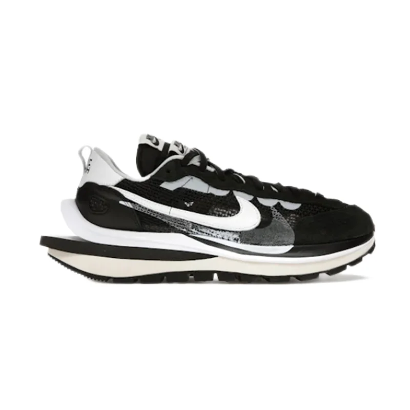 Nike Nike Sacai VaporWaffle Black/White Sneakers Black - 1