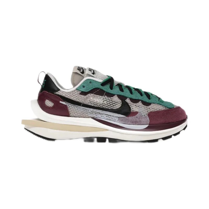 Nike Nike Sacai VaporWaffle Green/Burgundy Sneakers Green - 1