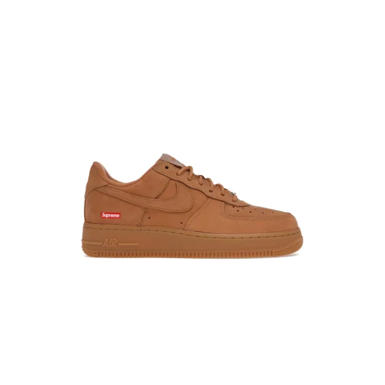 Nike Nike Air Force 1 x Supreme Wheat Brown Sneakers Brown - 1