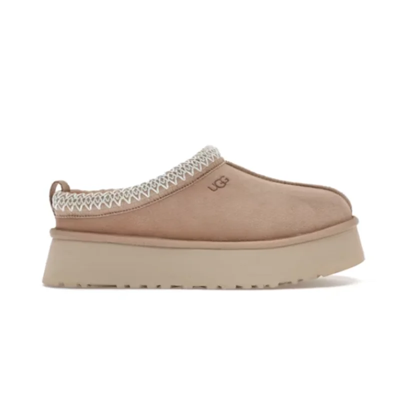 UGG UGG Classic Short Sand Slippers Beige
