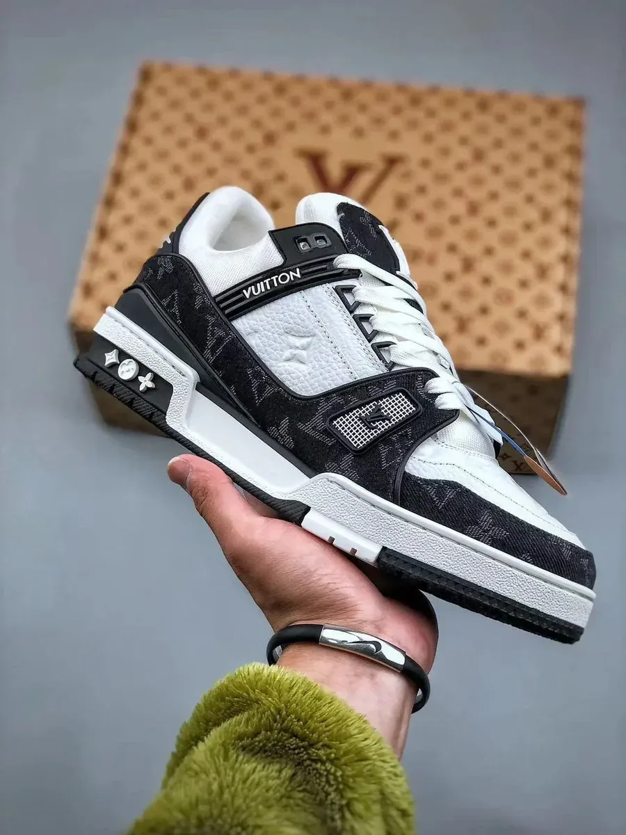 Louis Vuitton LV Trainer Black/White Sneakers