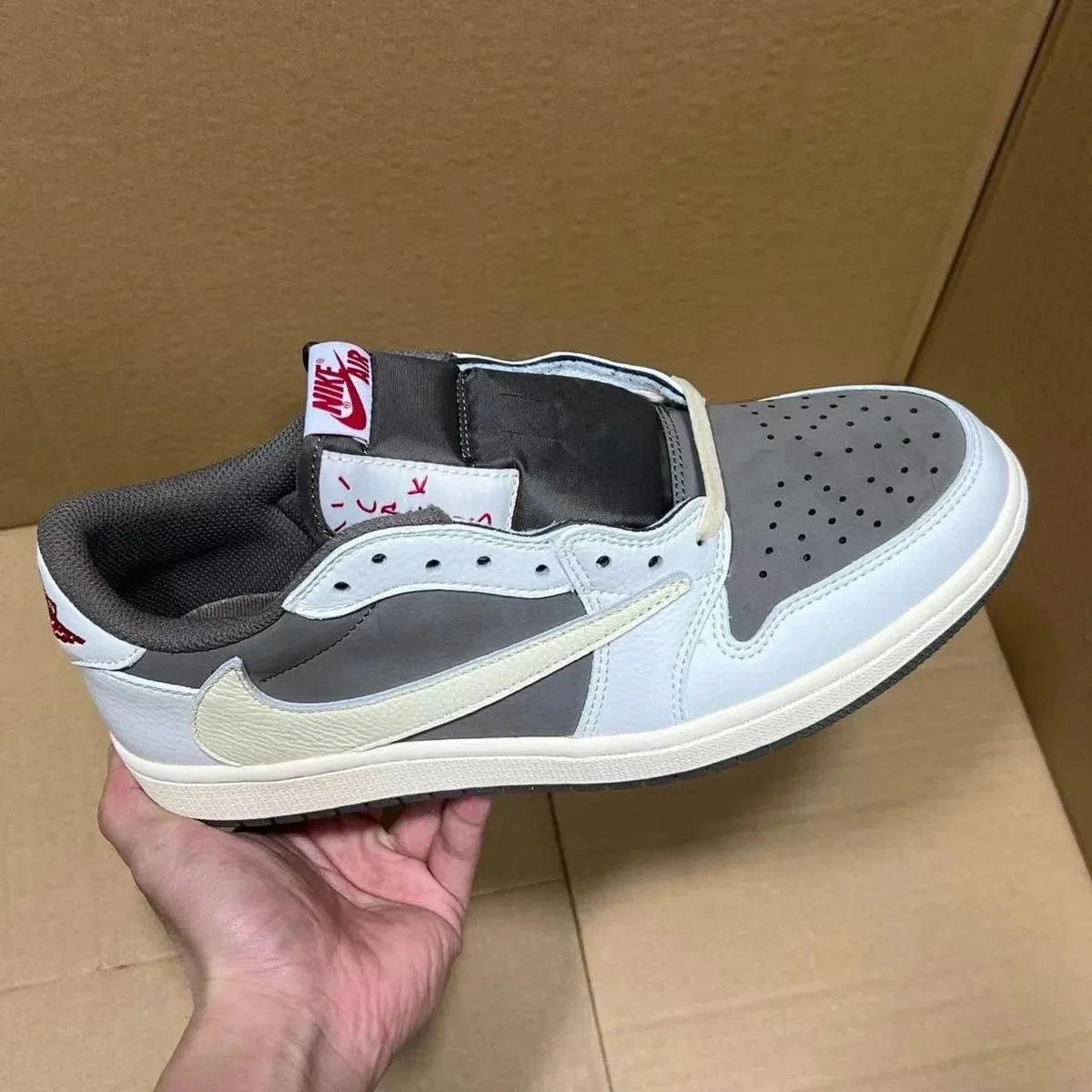 Nike Air Jordan 1 Low '07 Grey/White Sneakers