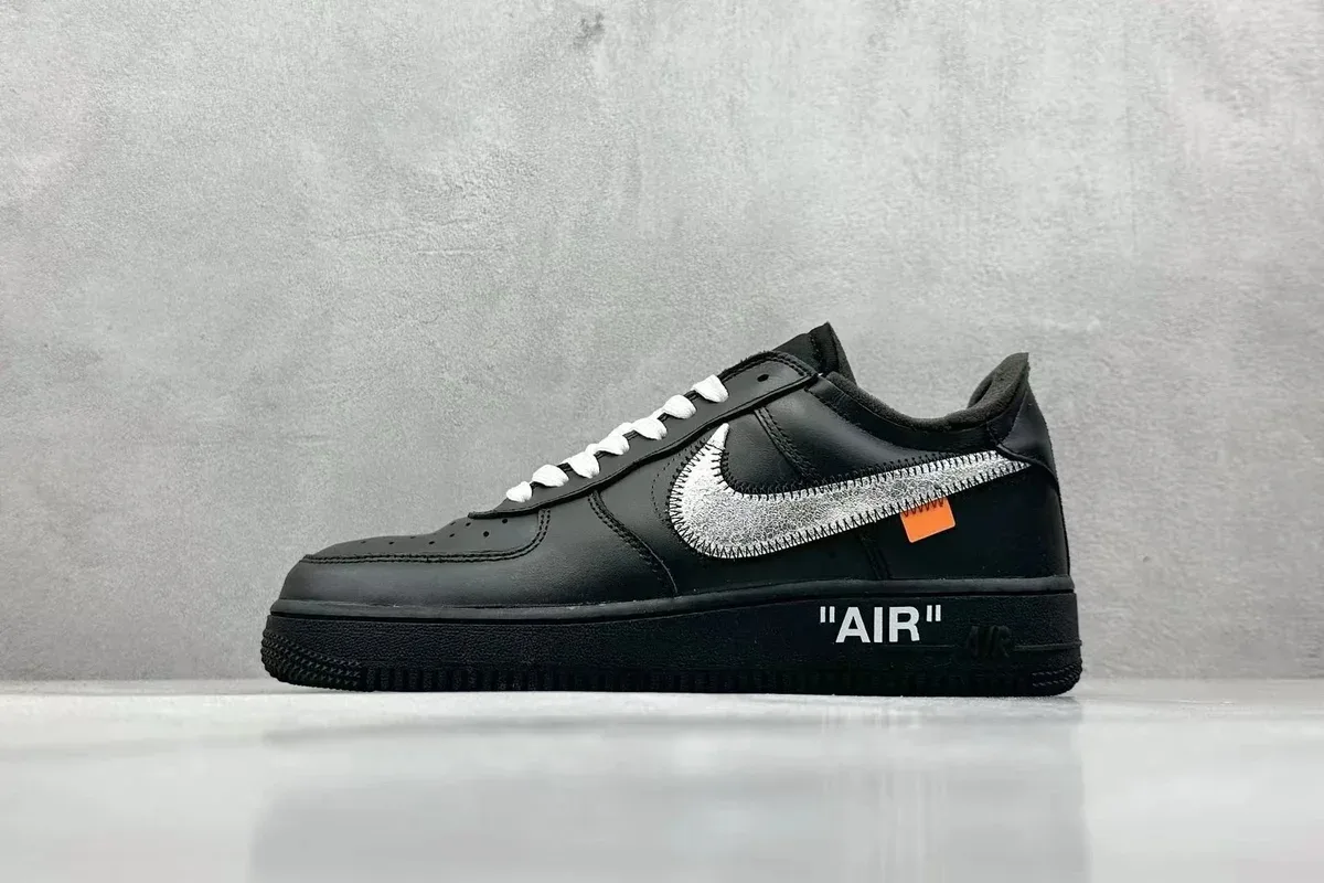 Nike Air Force 1 Off-White 'Triple Black' Sneakers