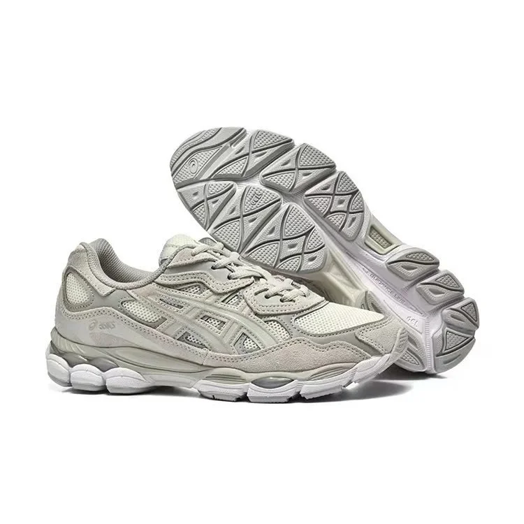 ASICS Gel-Nimbus 19 Light Grey Sneakers