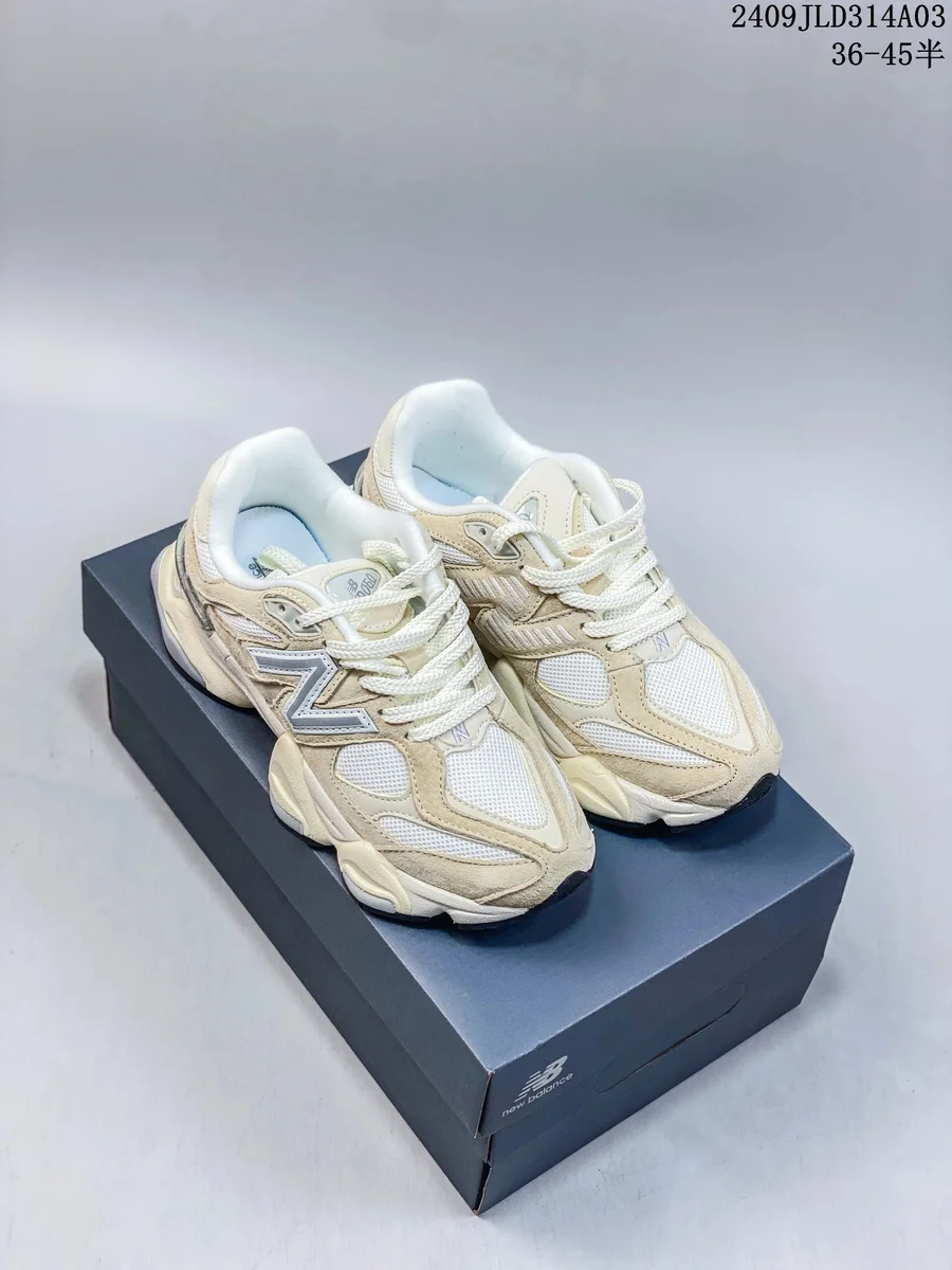 New Balance 900 Cream White Sneakers