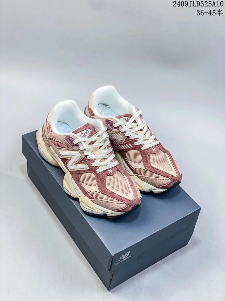 New Balance 900 'Pink Beige' Sneakers