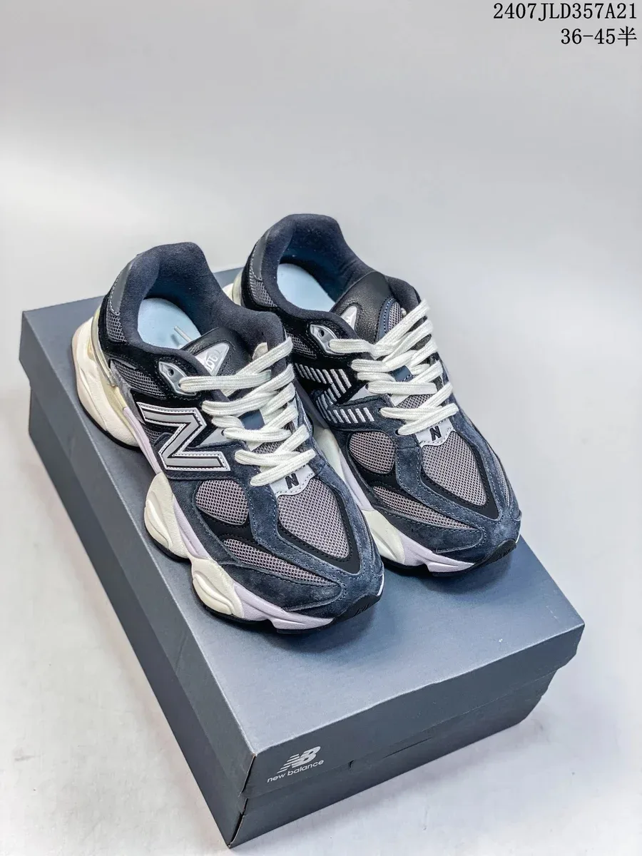 New Balance 900 'Triple Grey' Sneakers