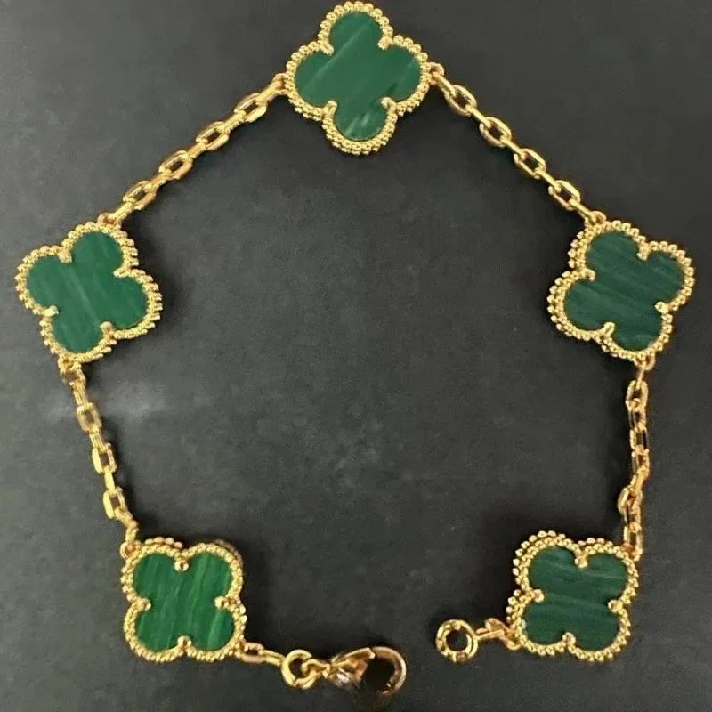 Van Cleef & Arpels Alhambra Green Malachite Gold Bracelet