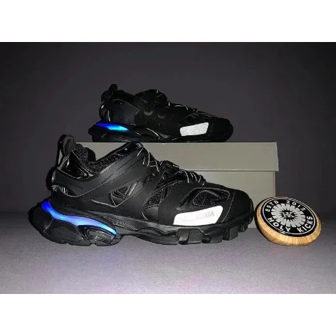 Balenciaga Track.3.0 Triple Black 33 LED灯 Sneakers