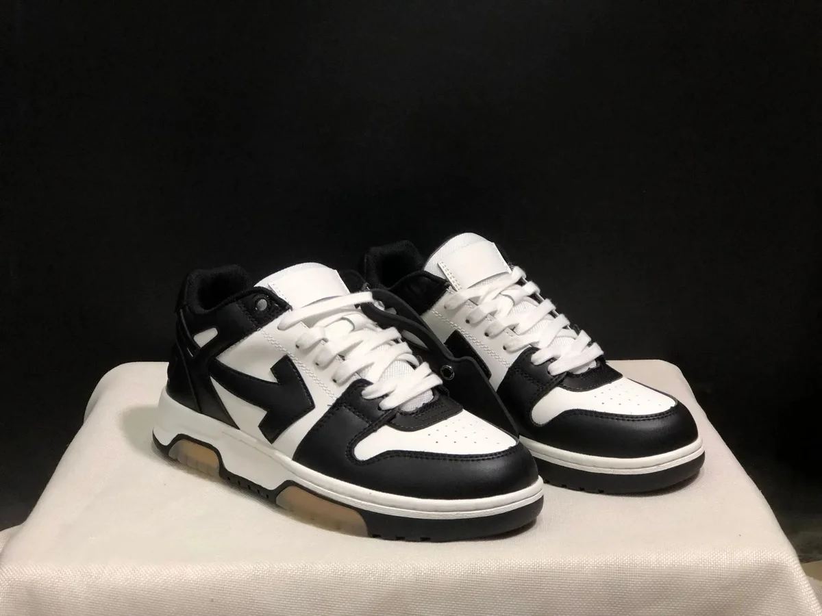 Unisex Black & White ALBB-004 Sneakers