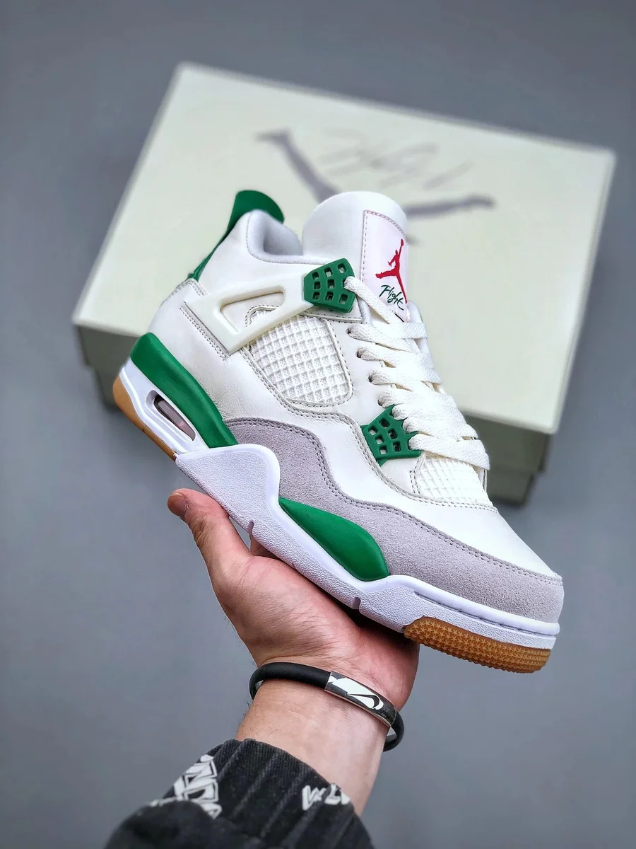 Nike Air Jordan 4 'Lucky Green' Sneakers