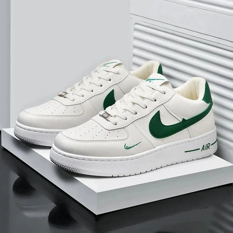 Nike Air Force 1 Sail/Green Sneakers