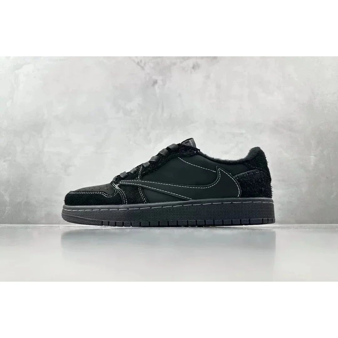 Nike Air Jordan 1 Low Triple Black Sneakers
