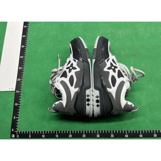 Louis Vuitton LV Trainer White/Grey Sneakers
