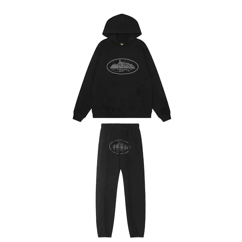 Black Hoodie & Pants Set with Island Print Tracksuit