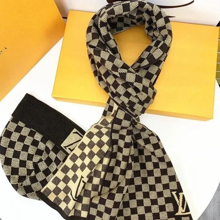 Louis Vuitton Tabi Checkered Scarf