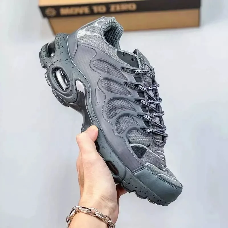 Nike Air Max Plus Tuned Air Grey 006 Sneakers