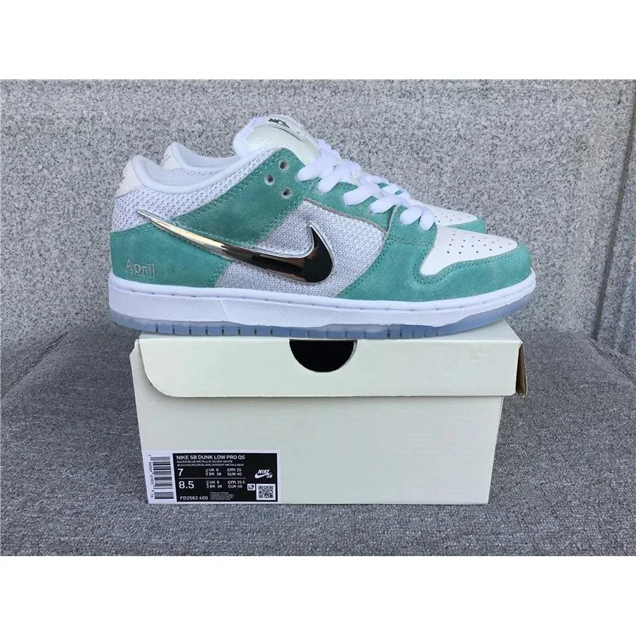 Nike SB Dunk Low Pro QS April Mint Green Sneakers