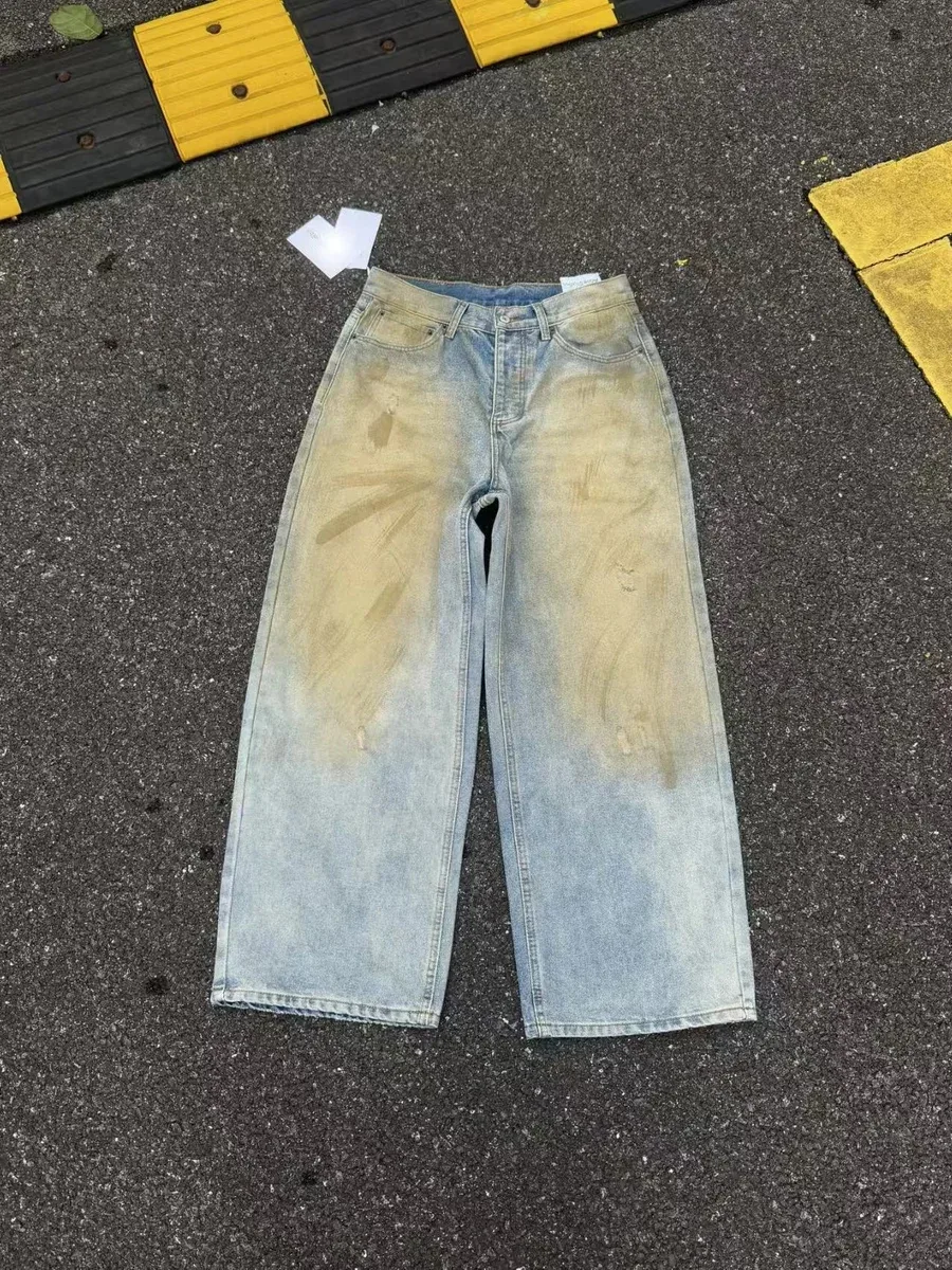 Distressed Light Wash Jeans BB-010