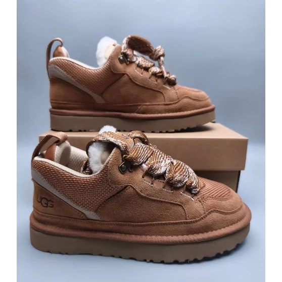 UGG Classic Short Chestnut Sneakers